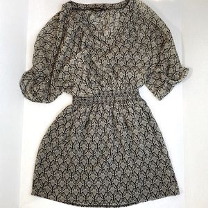 Express black and cream V-neck mini dress XS